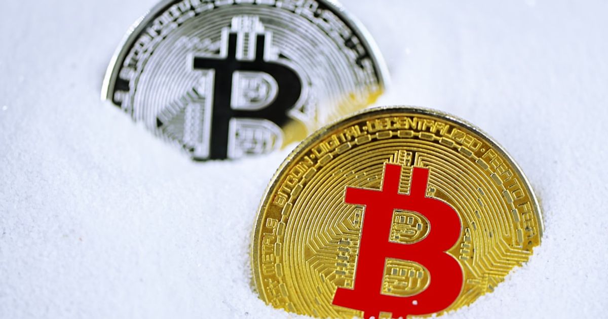 Bitcoin ETF Outflows Shift Market Dynamics Amid Tariff Uncertainty