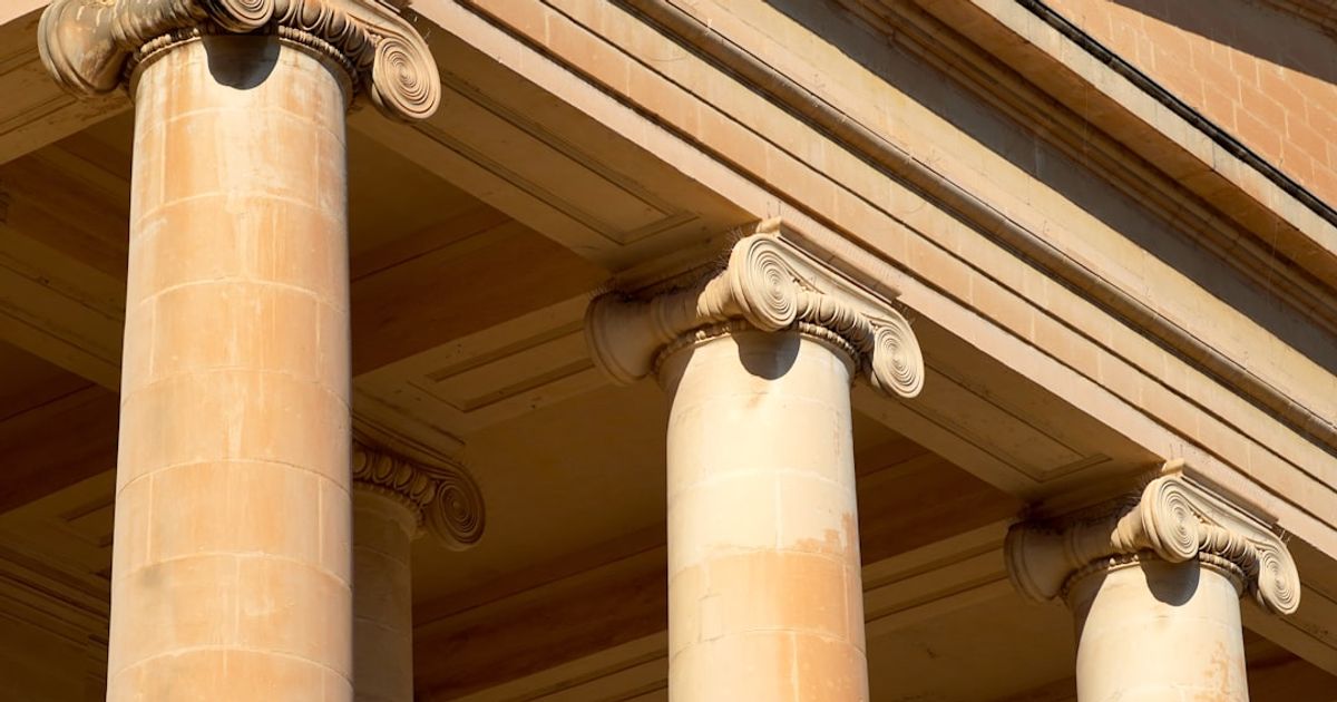 Retirees Shift From High-Yield Bonds to Stable Treasury ETFs
