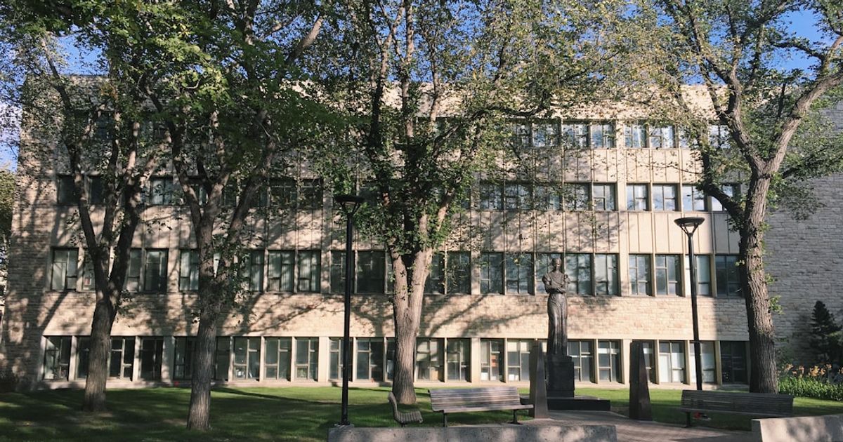 The Mechanics of Money Creation: Understanding the Federal Reserve's Role