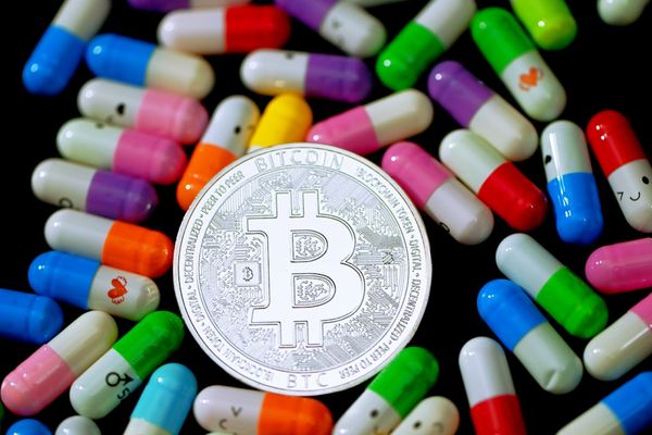 Bitcoin ETF Outflows: Disentangling Price Drops from Investor Behavior