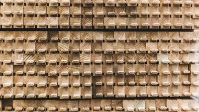 Gold's Resilient $4,500 Floor Amid Currency and Inflation Swirl