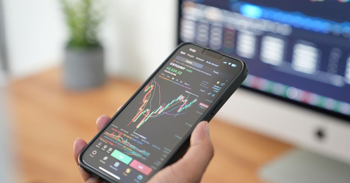 Debunking Bitcoin's Energy Use Myths with Data-Driven Insights