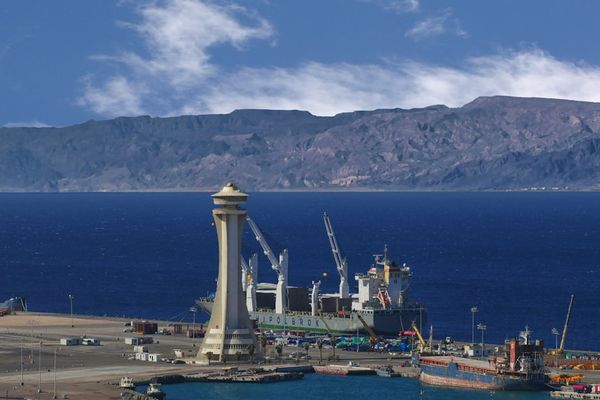 Federal Reserve's Potential Role in a Market Downturn Amid Oil Crisis