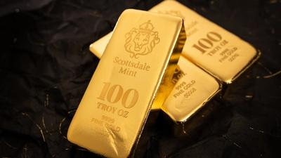 Gold Surges 37% in 12 Months — ETFs Offer Varied Risk Exposure