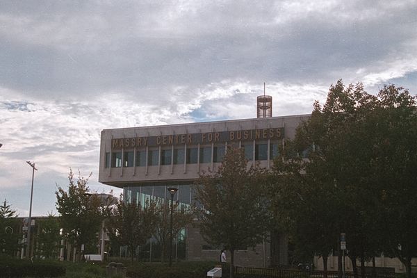 CoinShares Withdraws Spot ETF Applications for XRP, Solana, and Litecoin Ahead of Nasdaq Listing