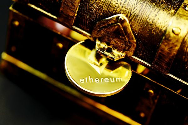 Gold Approaches $4,700 Amidst Unprecedented Market Turmoil