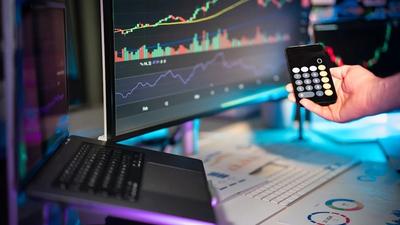 House Democrats Mobilize Against Trump's Election Threats Ahead of Midterms