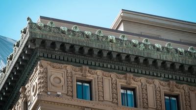 Fed Holds Steady Amid Inflation Woes — Greg Daco's Take