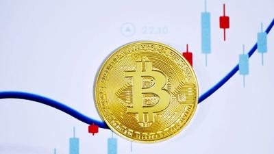 Franklin Templeton Shifts Dividends to Bitcoin — New ETFs Filed