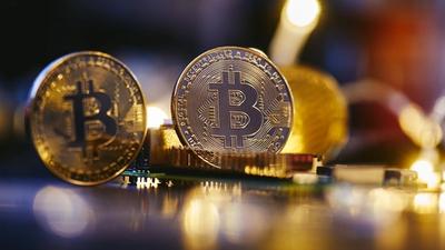 $9 Billion Flows Out of Bitcoin ETFs — Investors Stay the Course