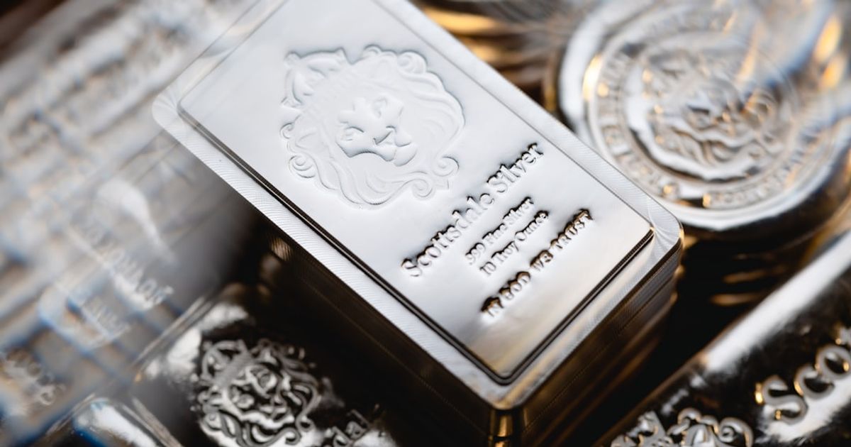 Geopolitical Tensions Drive Gold and Silver Prices Higher