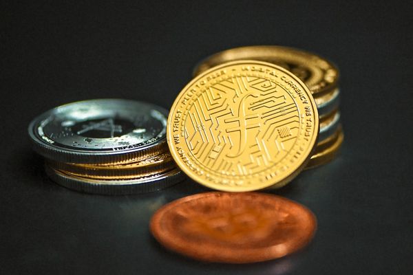 XRP, Solana, and PEPE: Are These the Altcoins to Watch as Bitcoin Stalls?