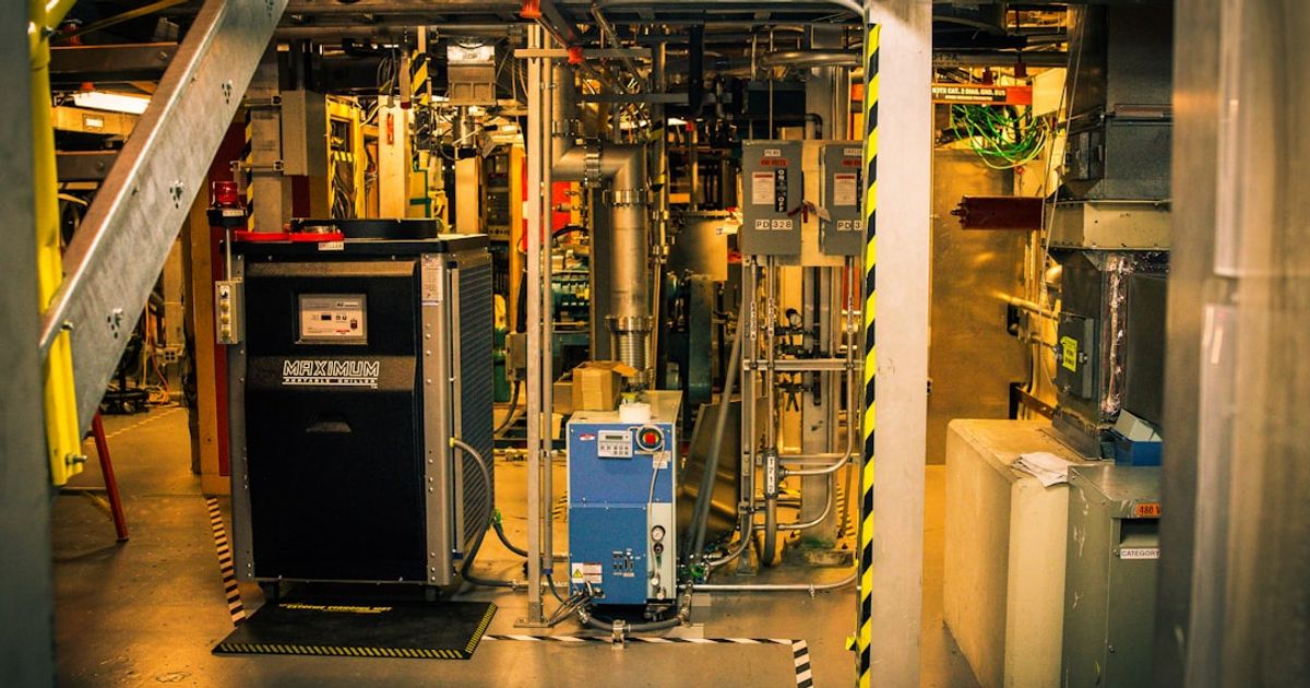 Bond Market Signals Fed's Next Move Amid Oil Price Surge