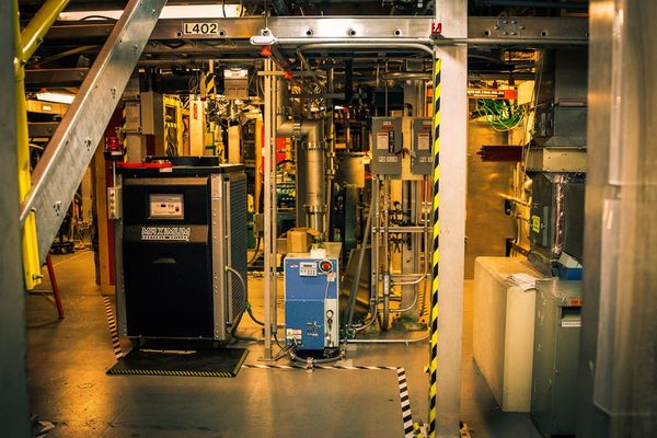 Bond Market Signals Fed's Next Move Amid Oil Price Surge