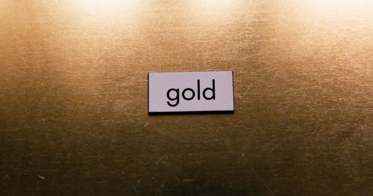 Gold Holds Steady Despite Iran Peace — Fed's Rate Trap Key