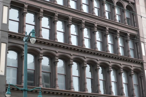 Bitcoin Front-Runs Fed Policy as ETFs Reshape Market Dynamics