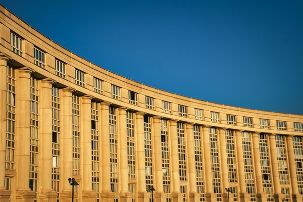 Euro Zone Inflation Surges to 2.5%, Exceeds ECB's Target Amid Energy Crisis