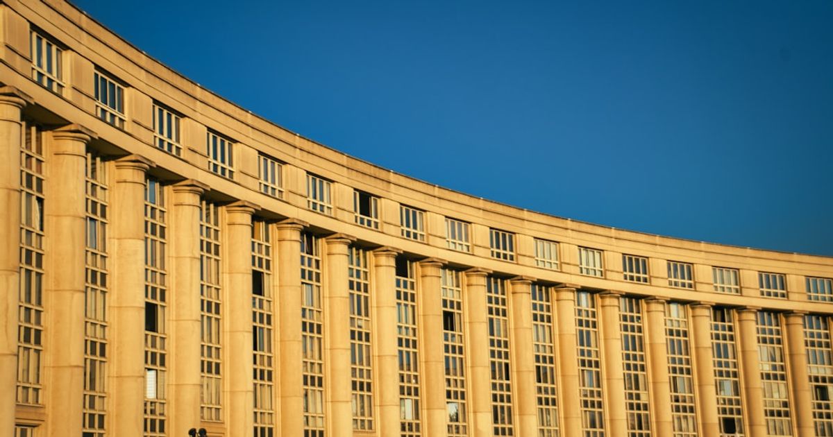 Euro Zone Inflation Surges to 2.5%, Exceeds ECB's Target Amid Energy Crisis