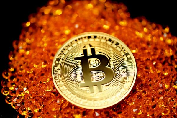 ETHZilla's Massive ETH Sell-Off: A Cautionary Tale for Crypto Holders