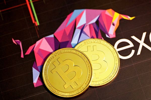 AI Competition Threatens Bitcoin Miners as Economics Shift