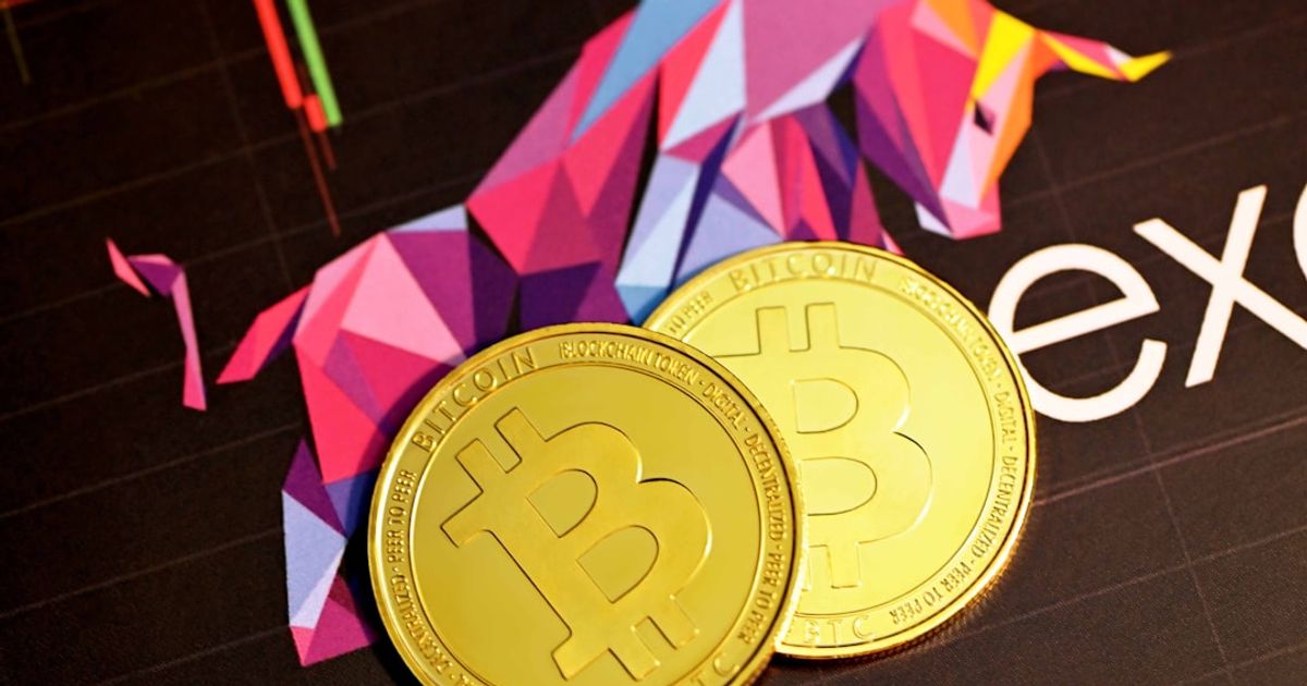 AI Competition Threatens Bitcoin Miners as Economics Shift