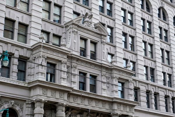 Morgan Stanley Undercuts Rivals — 0.14% Fees for ETH and SOL ETFs