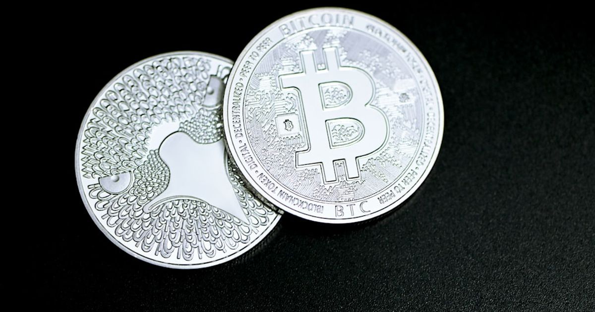 Silver Futures Rise to $76.12 Amid Escalating Geopolitical Tensions