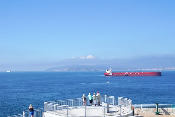 Bitcoin and Crypto Markets Decline Amid Oil Surge and Geopolitical Tensions