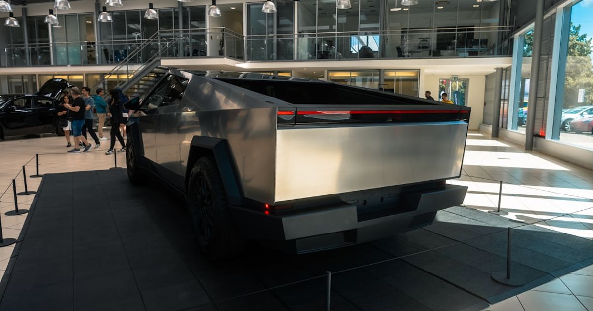 Tesla's Ambitious Shift Towards AI: Capital Expenditures Rise Sharply