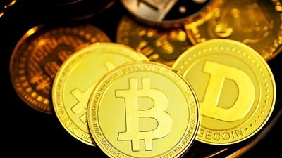 Bitcoin Nears $63,000 — ETF Inflows and Futures Spark Recovery