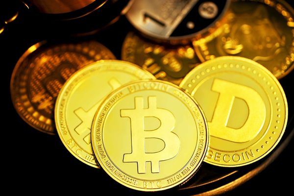 Bitcoin at a Crucial Juncture: $75K Target or Bear Market Ahead?