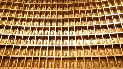 Gold Jumps 2.5% as Fed Rate-Bets Unwind — Silver Surges Higher