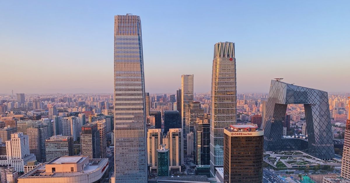 U.S. and China Set Protocols for AI Discussions Amid Technological Rivalry