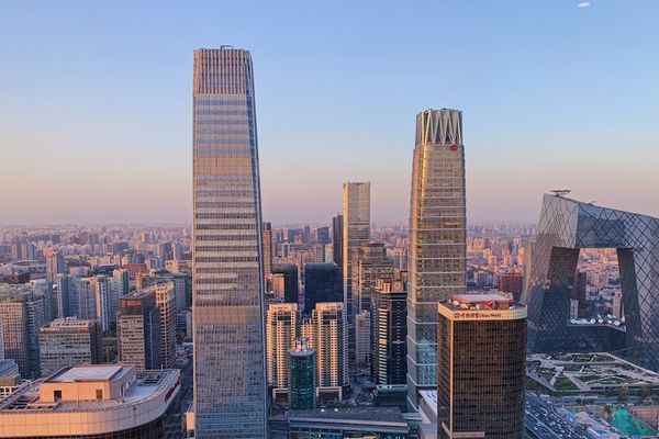 U.S. and China Set Protocols for AI Discussions Amid Technological Rivalry
