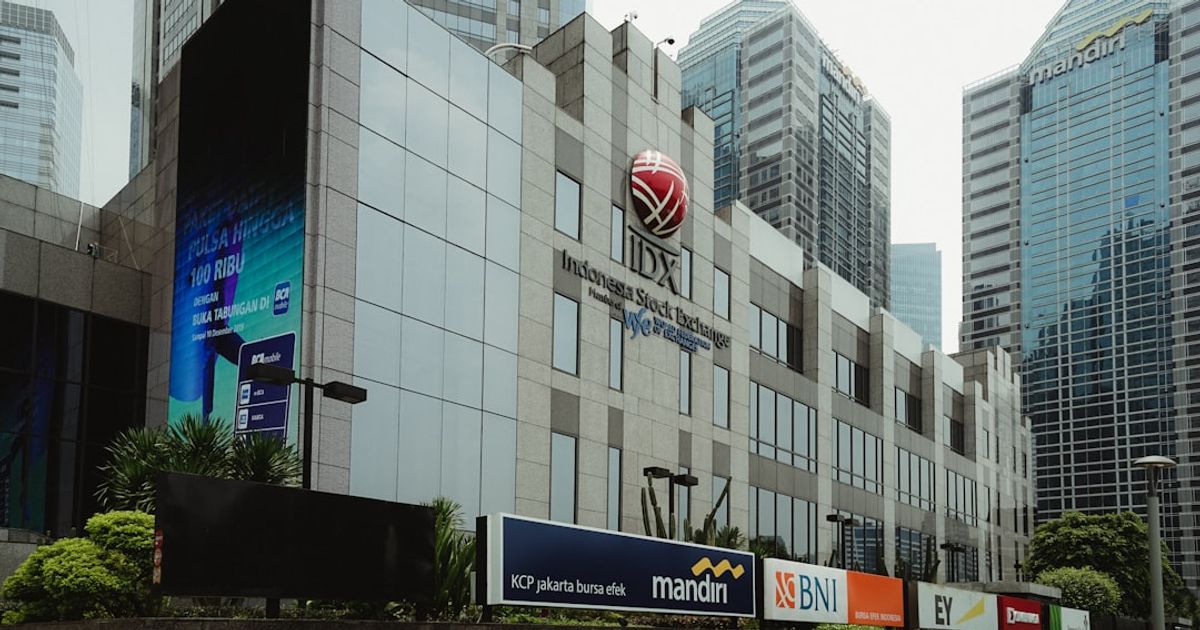 XRP whales accumulate $3.6B: Is this the bullish signal we’ve missed?