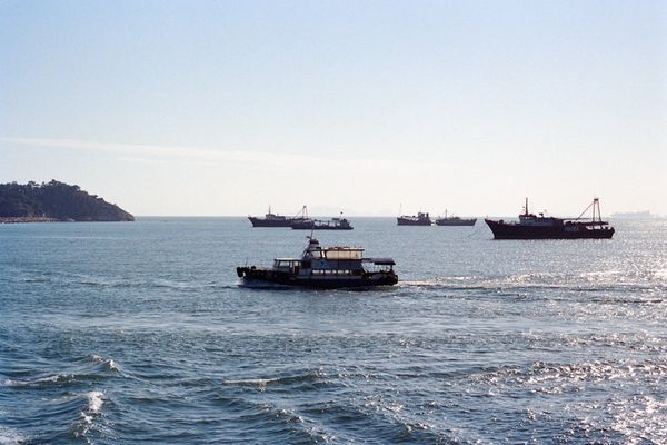 Bitcoin Surges to $70,800 as Oil Prices Retreat Amid Geopolitical Tensions