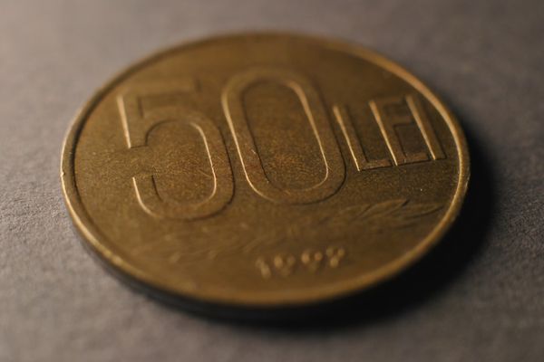Tokenized Gold Dominates Weekend Price Discovery Amid CME Closure