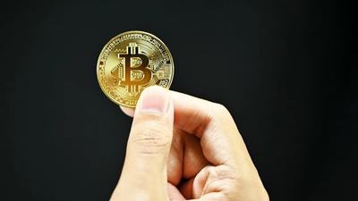 Bitcoin Aims for $90K Amid Bullish Divergence Despite Bear Flag Risks