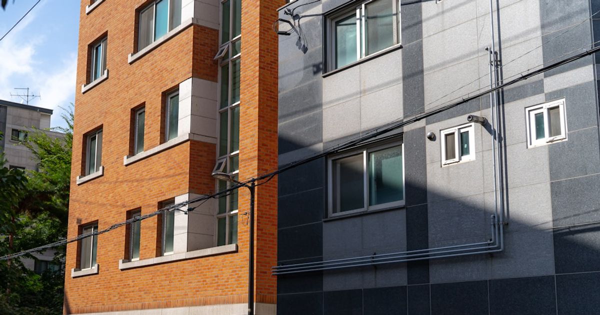 Fed Rate Cuts Signal Shift: Implications for Borrowing and Savings