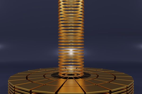 Retail Gold Buying Surges as Institutional Selling Accelerates