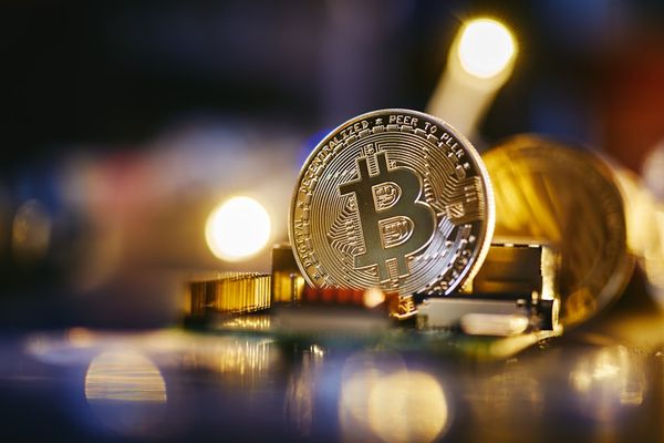 Crypto Tumbles — Bitcoin Down 15%, Ether Nears Critical Support