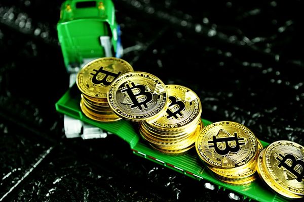 Bitcoin's Rally Faces Structural Weakness Amid Derivative Dominance