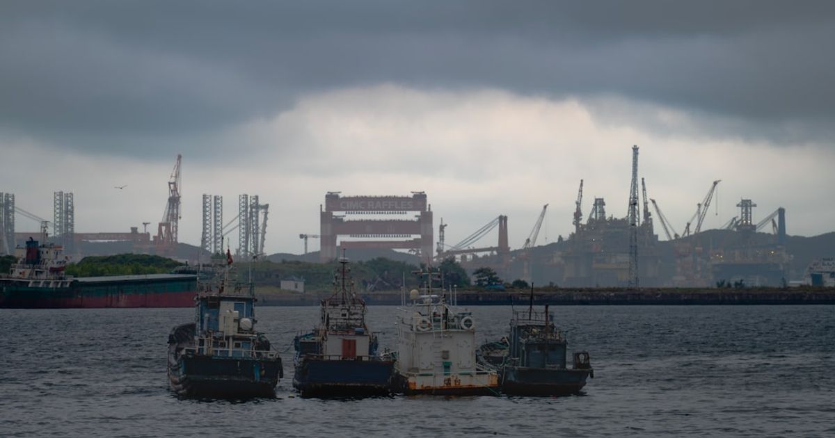 Recession Odds Surge as Oil Prices Surge Above $100