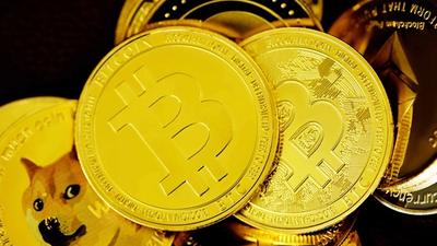 SpaceX Plunges $600 Billion — Bitcoin Stays Steady Amid AI Jitters