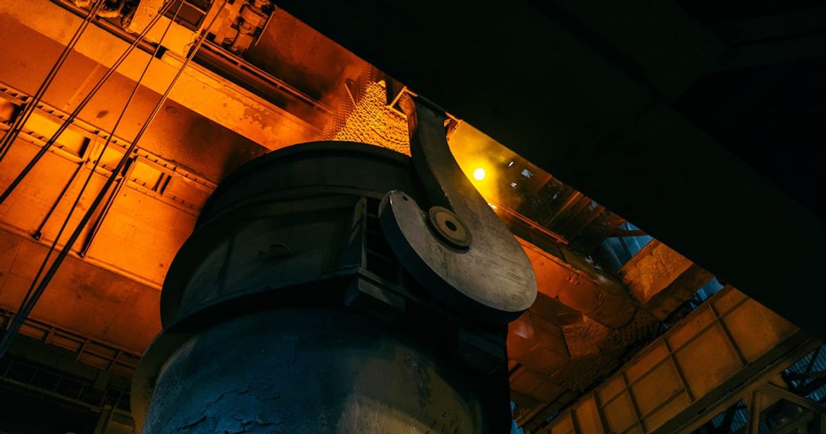 Oil's 30% Drop Cools Inflation, But Bond Market Isn't Convinced