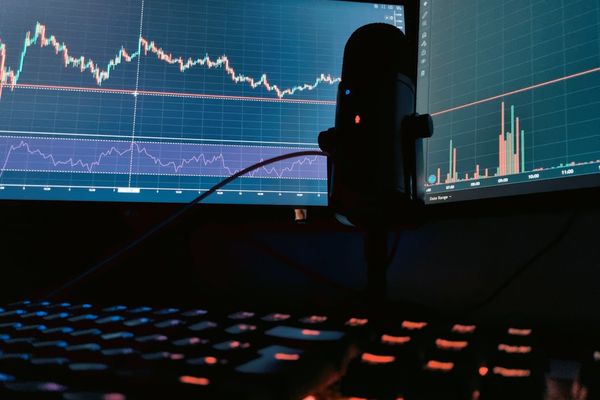 Top Cryptocurrencies to Consider Buying This November: XRP, Ethereum, and Zcash