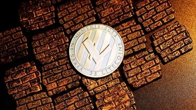 PCE Report Looms — Gold Holds Breath as Fed Weighs New Data