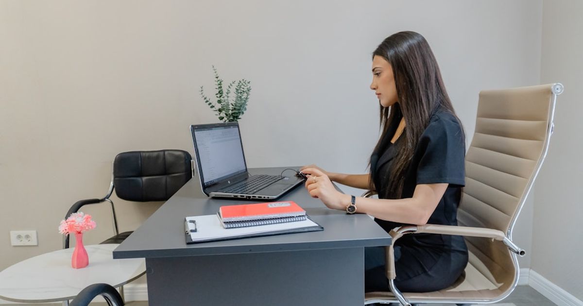 Capital Exodus: What ETF Outflows and Stablecoin Trends Reveal About the Crypto Market