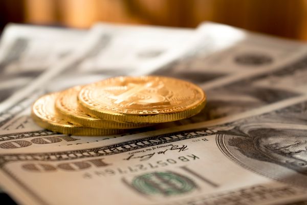 Gold Hits $4,155 — Fed's Rate Path Unclear as Warsh Holds Cards