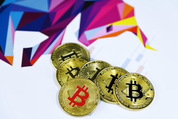 Bitcoin ETFs Face $4B in Outflows Amid Market Uncertainty